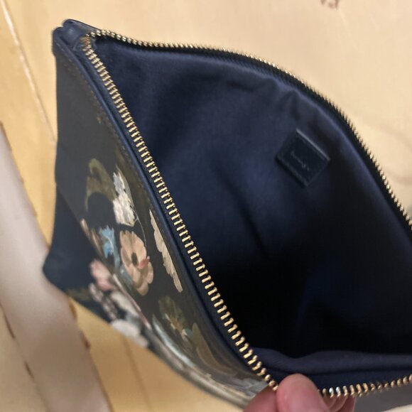 New. Beautiful Indigo Large Cosmetic Bag - Picture 3 of 5